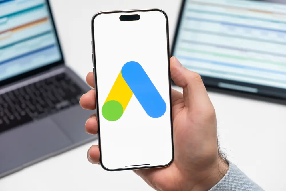 how to get refunds for wrong number leads