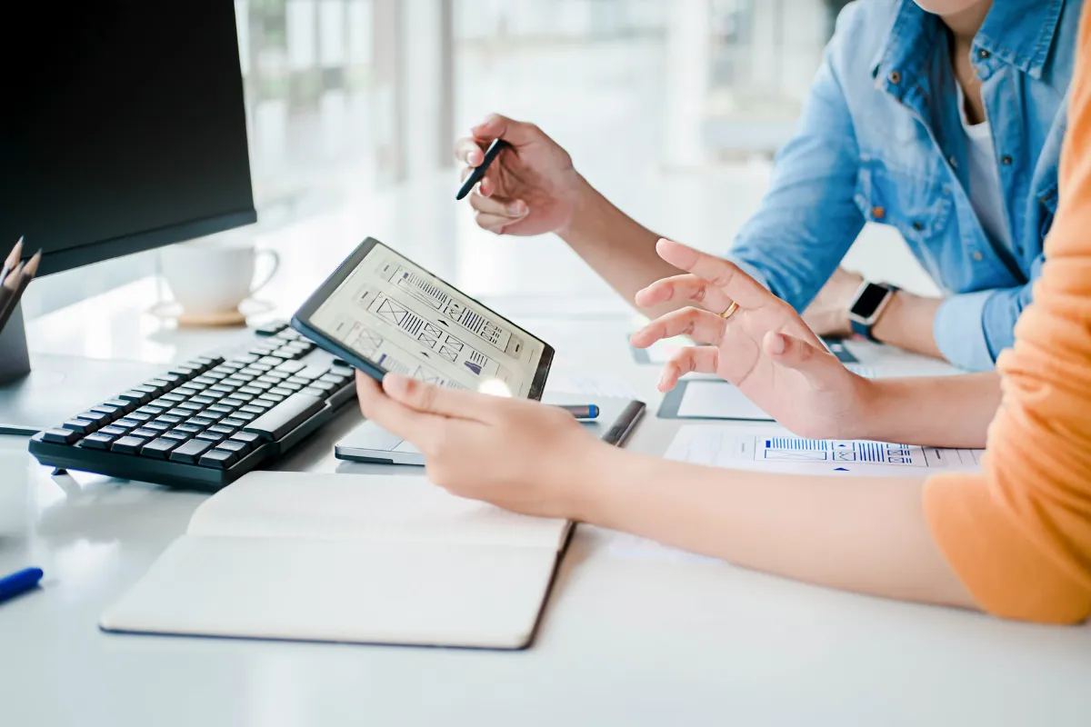 why is one on one communication with an seo expert critical for campaign roi